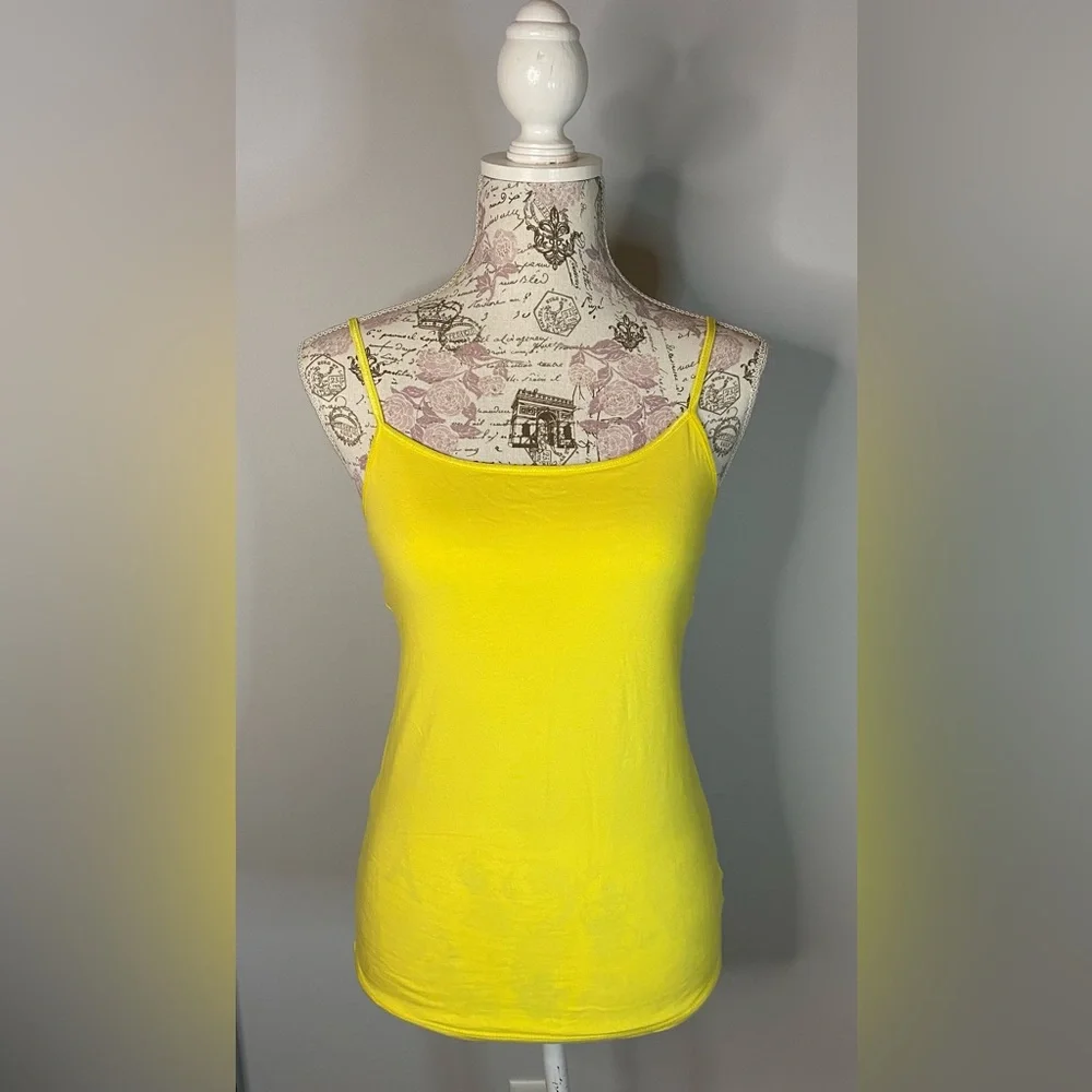 Mossimo Yellow Tank - Picture 1 of 4
